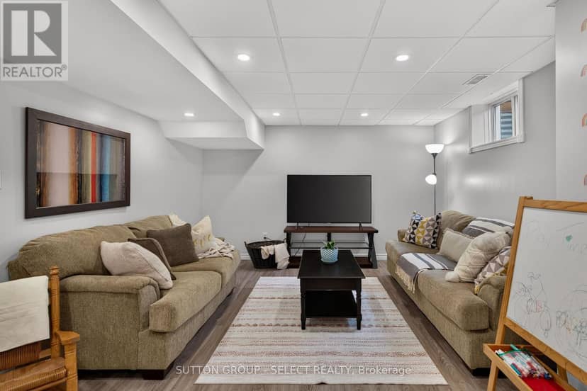 121 Tanoak Drive — photo 38 of 40