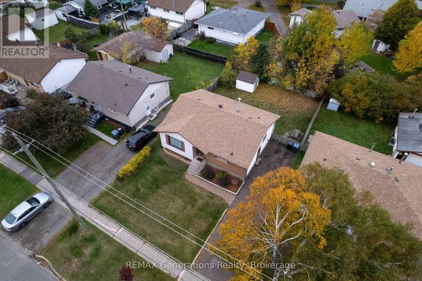 403 Churchill Drive W — photo 20 of 27