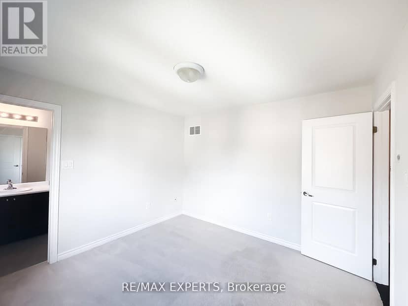 1426 Farrow Crescent — photo 35 of 40