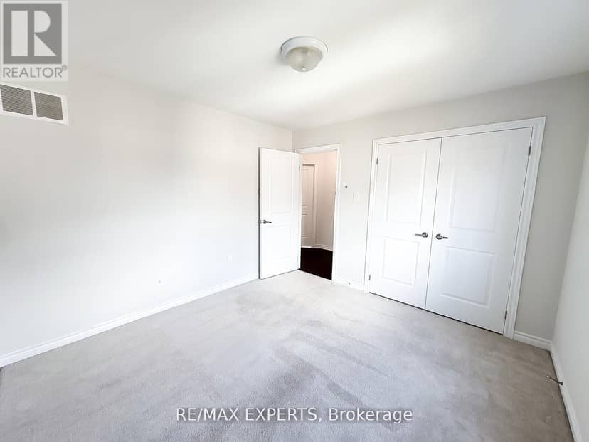 1426 Farrow Crescent — photo 37 of 40