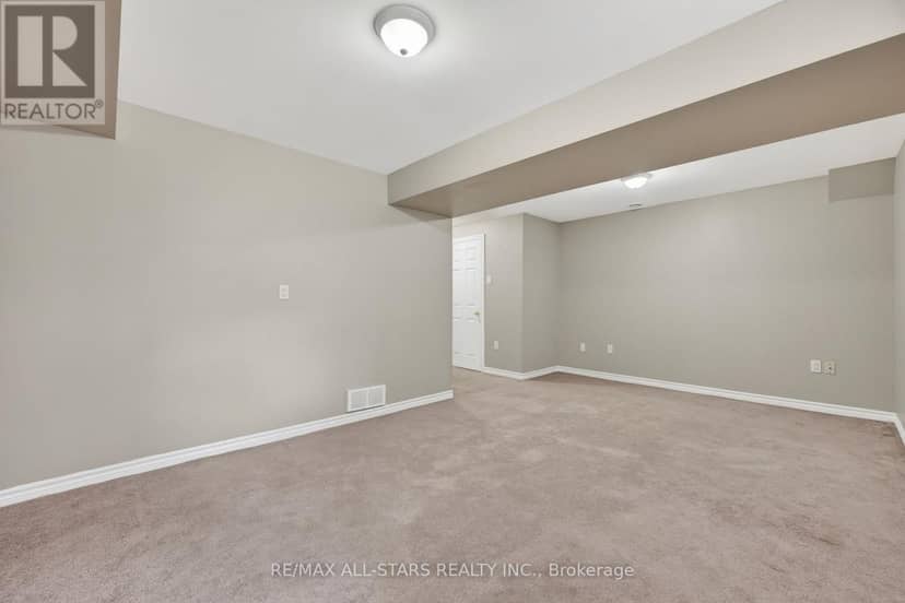 18 Lancaster Court — photo 29 of 40