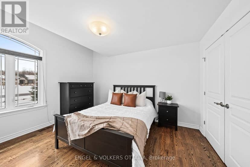 5579 Lombardy Drive — photo 21 of 40