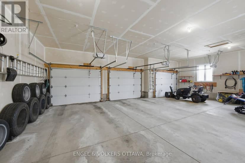 5579 Lombardy Drive — photo 33 of 40