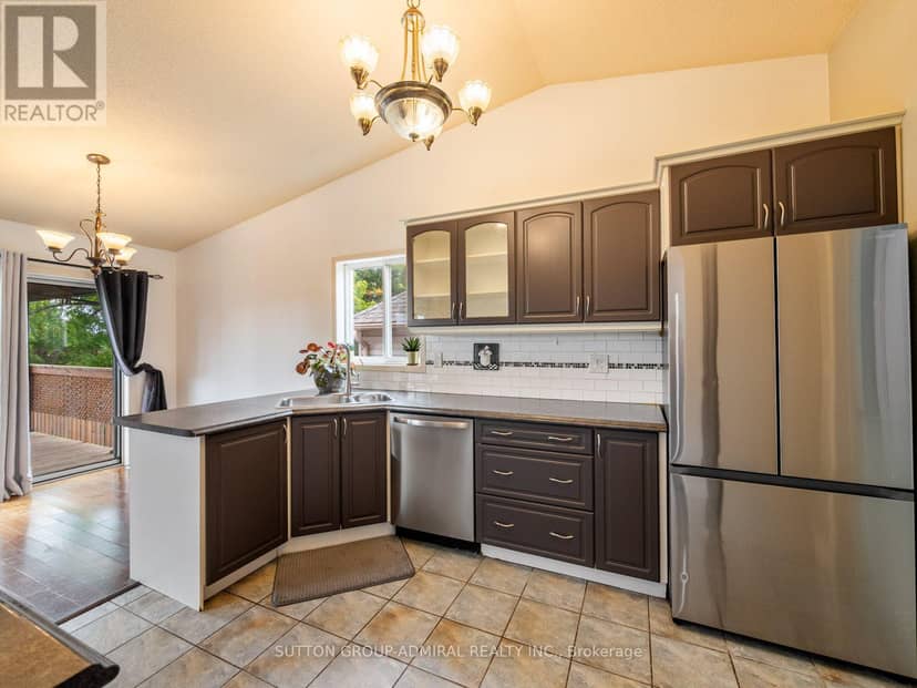 28 Harwood Drive — photo 13 of 40