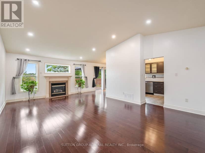 28 Harwood Drive, Barrie, photo 6
