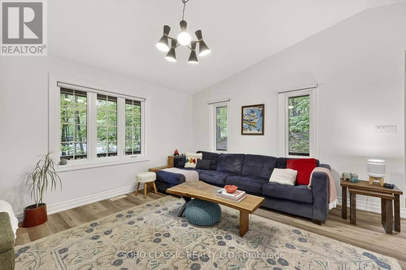 16 Oneida Avenue — photo 17 of 39