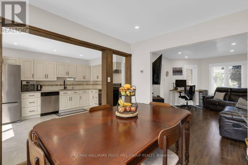 35 Victorway Drive — photo 6 of 18