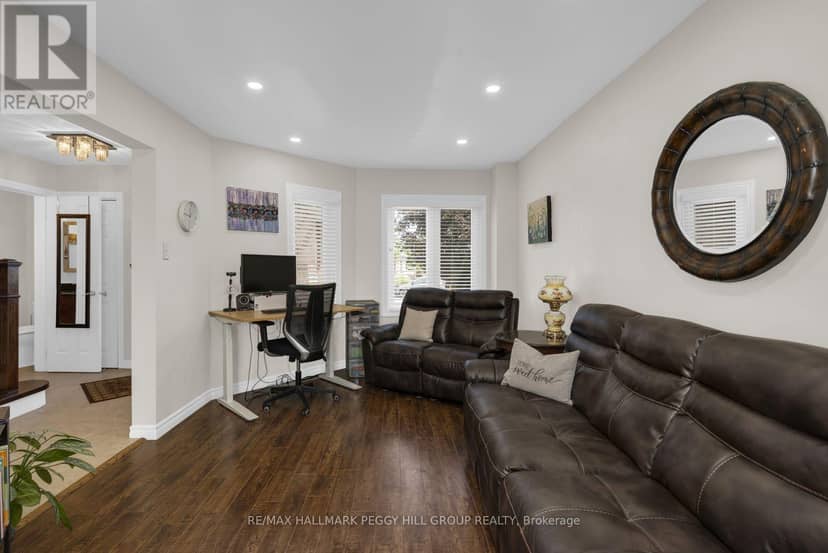 35 Victorway Drive — photo 7 of 18
