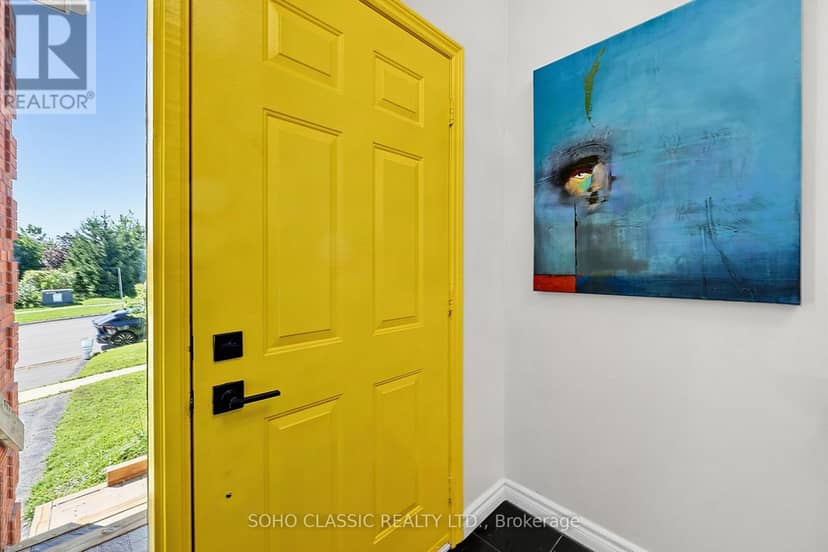 301 Leacock Drive, Barrie, photo 4