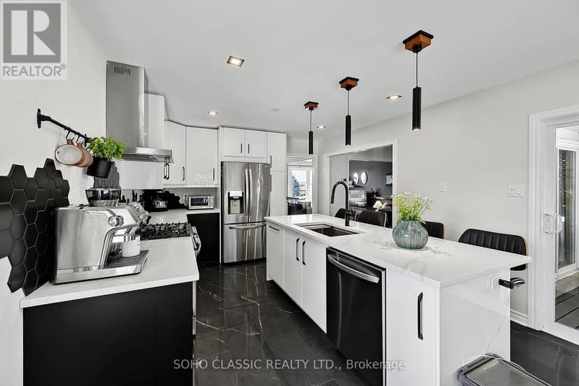 301 Leacock Drive, Barrie, photo 7