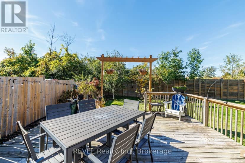 166 Esther Crescent — photo 29 of 33