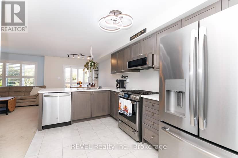 166 Esther Crescent, Thorold, photo 8