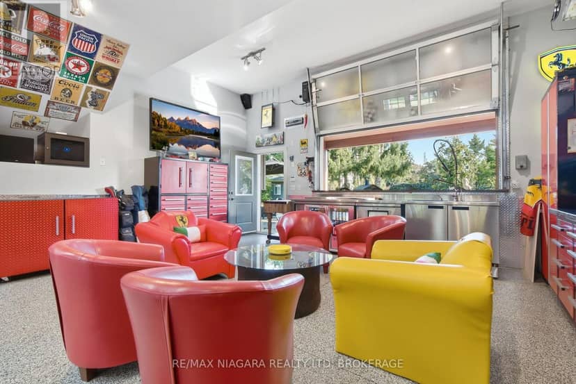 13 Royal Henley Boulevard — photo 30 of 40
