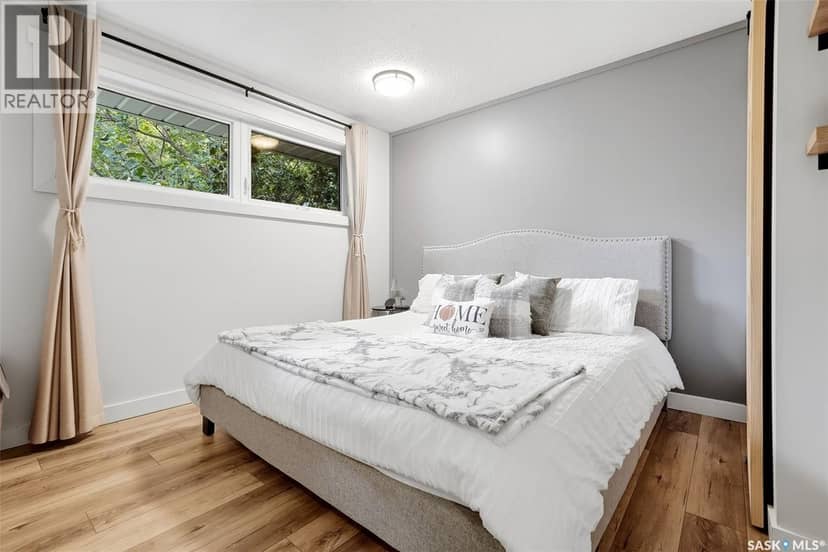 43 Richardson Crescent — photo 14 of 40