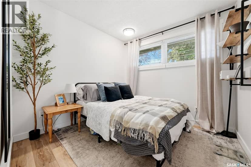 43 Richardson Crescent — photo 17 of 40