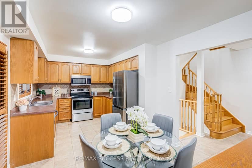 54 Ferncroft Place — photo 16 of 40