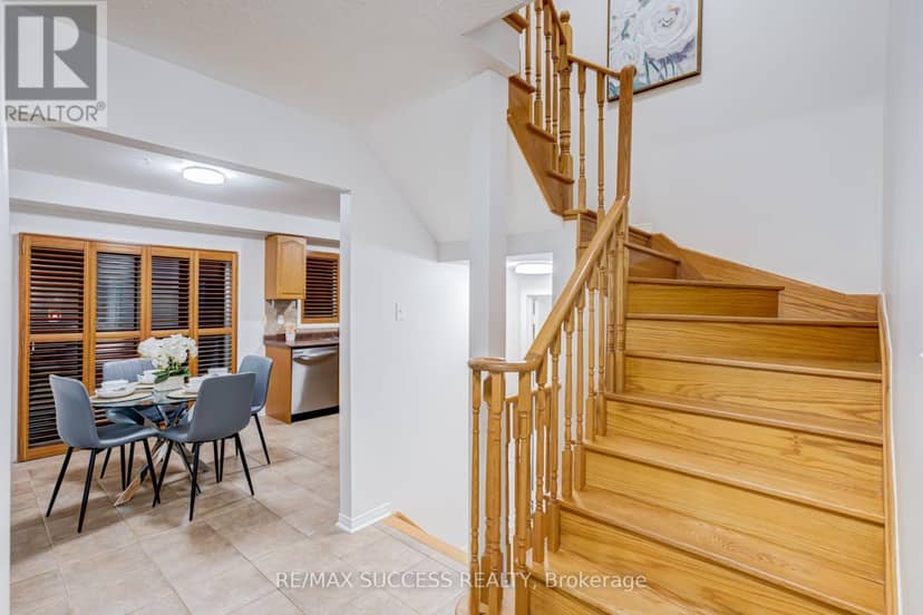 54 Ferncroft Place — photo 21 of 40