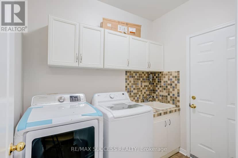54 Ferncroft Place — photo 22 of 40