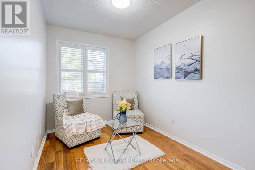54 Ferncroft Place — photo 33 of 40