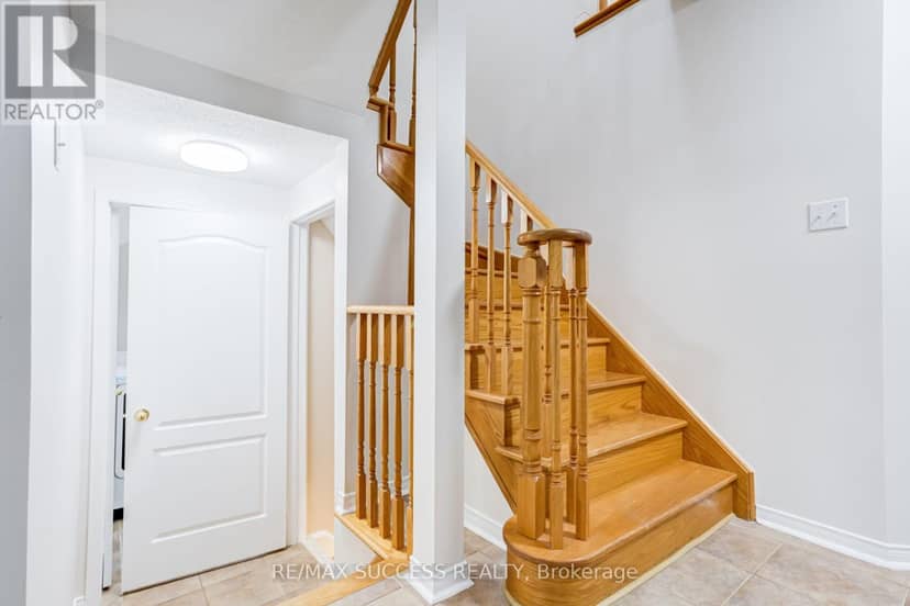 54 Ferncroft Place — photo 39 of 40