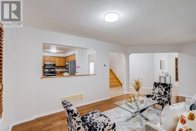 54 Ferncroft Place — photo 9 of 40