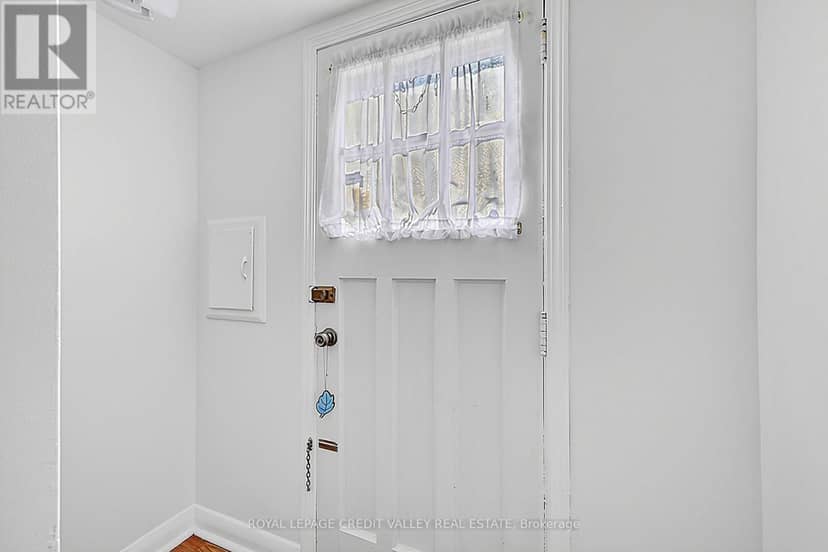 29 Crestview Avenue — photo 27 of 40