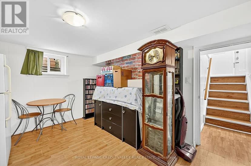 29 Crestview Avenue — photo 29 of 40