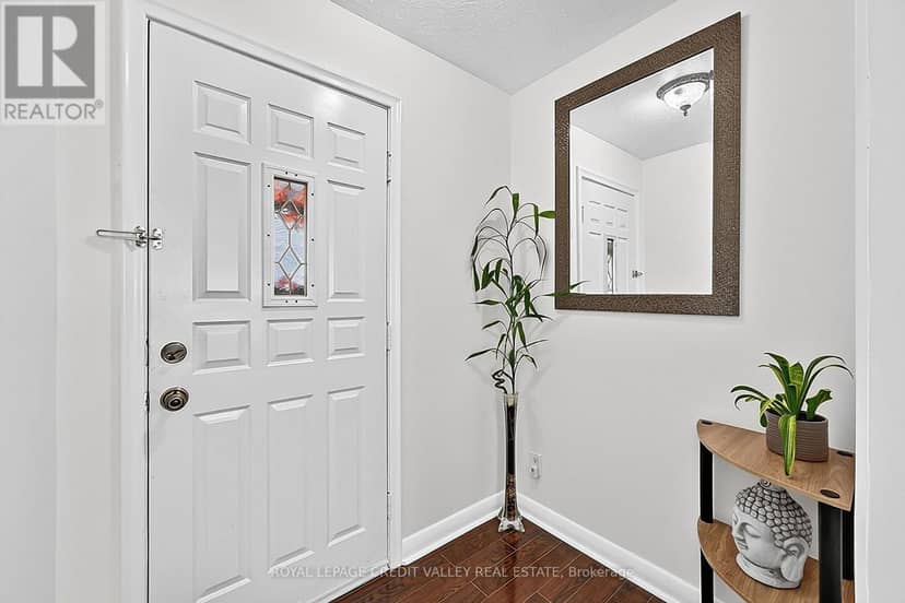 29 Crestview Avenue, Brampton, photo 8
