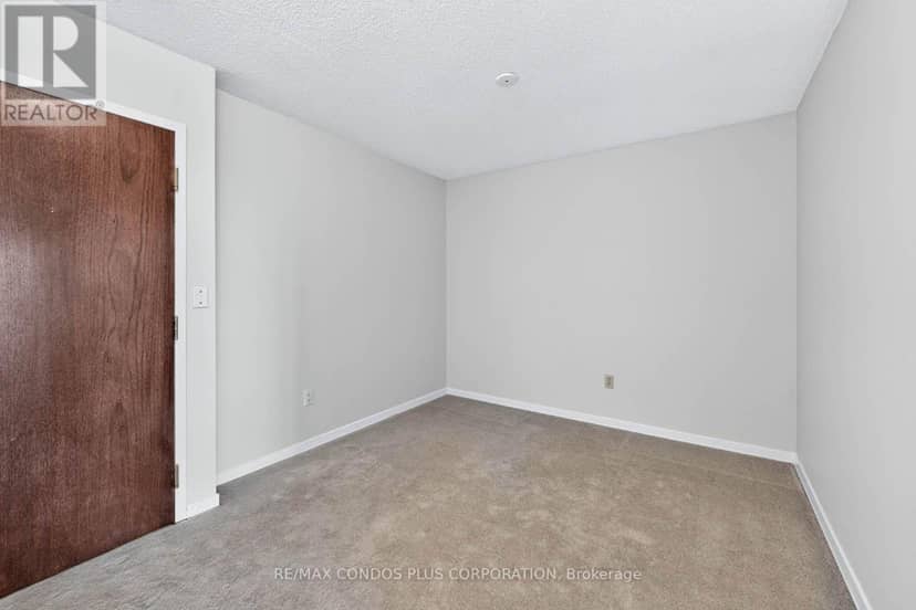 2009 - 1300 Islington Avenue, Toronto, photo 7