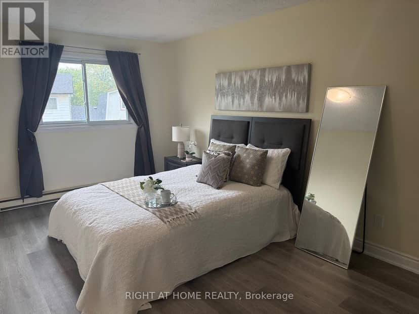 5 - 5021 Pinedale Avenue — photo 11 of 26