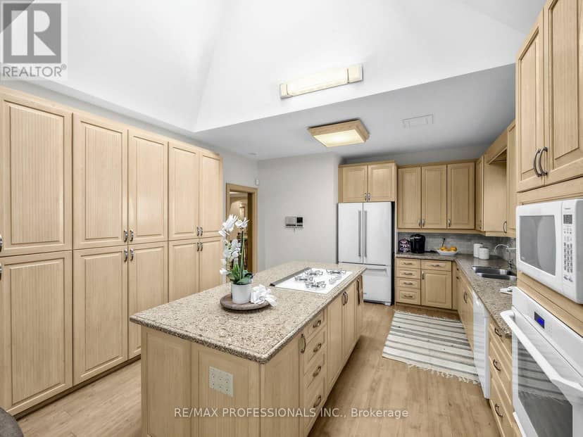 1952 Lapad Court — photo 10 of 40