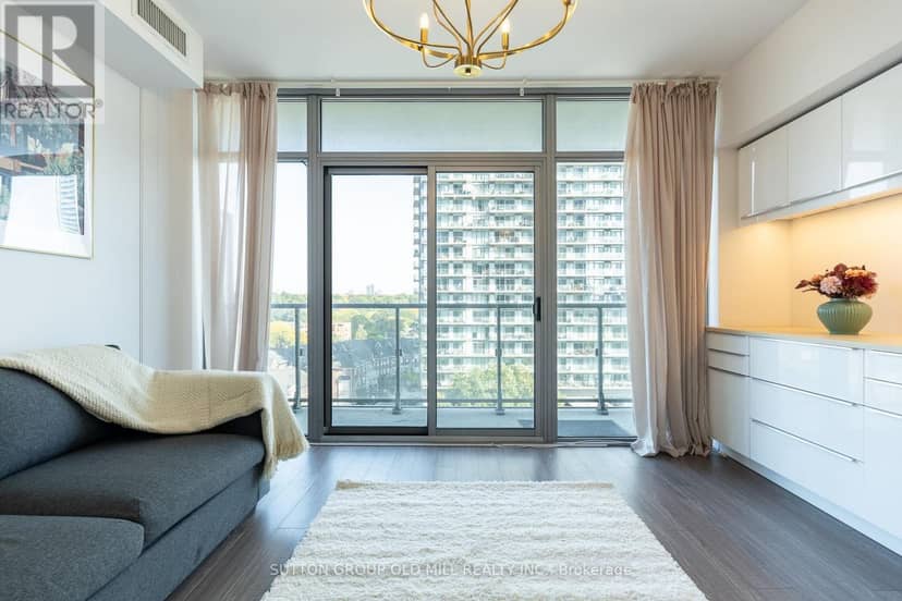 812 - 105 The Queensway, Toronto, photo 2