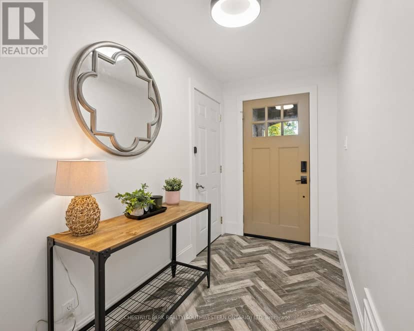 361 Lee Circle — photo 6 of 40