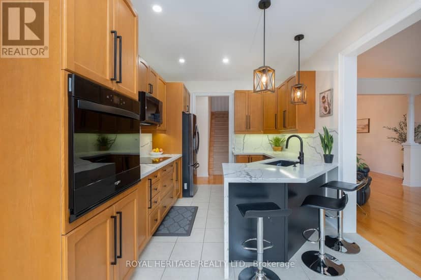 4 Fenton Lane — photo 23 of 38