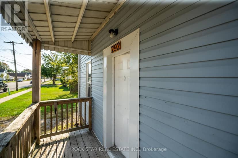 292 Fares Street, Port Colborne, photo 6