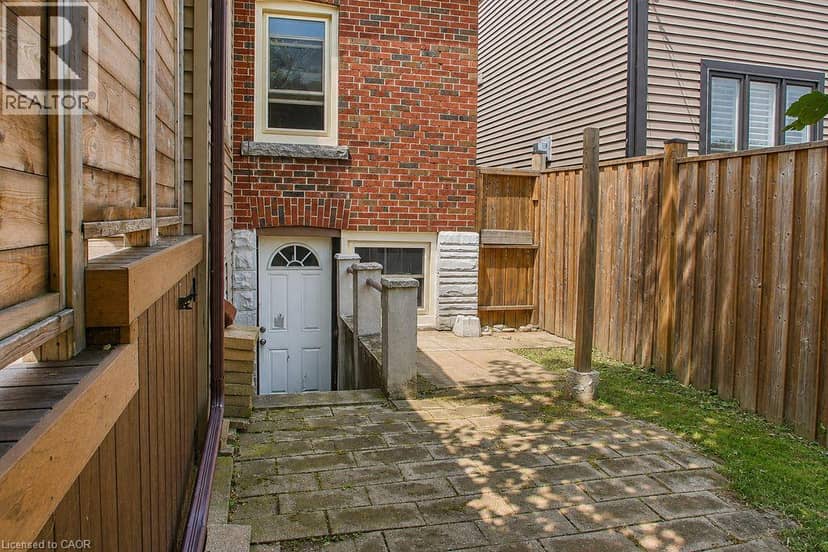 35 BARONS Avenue S — photo 22 of 27