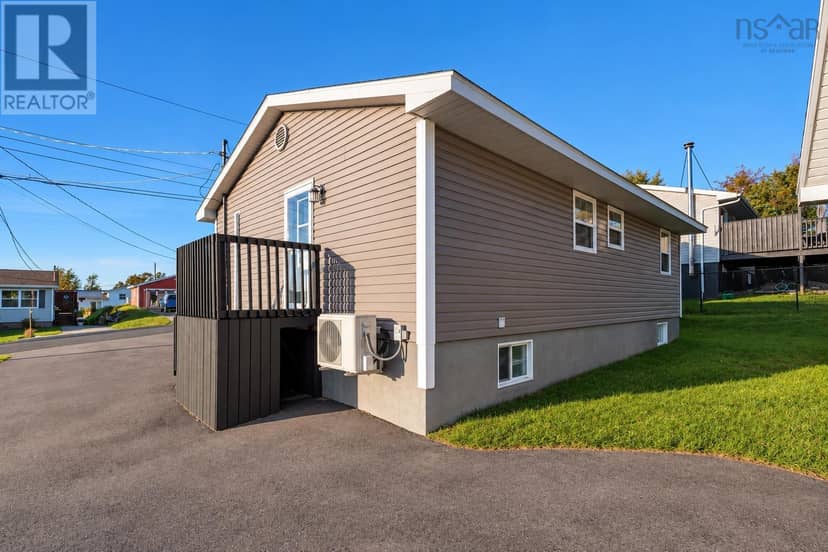 25 MacDonald Crescent, Sydney Mines, photo 4