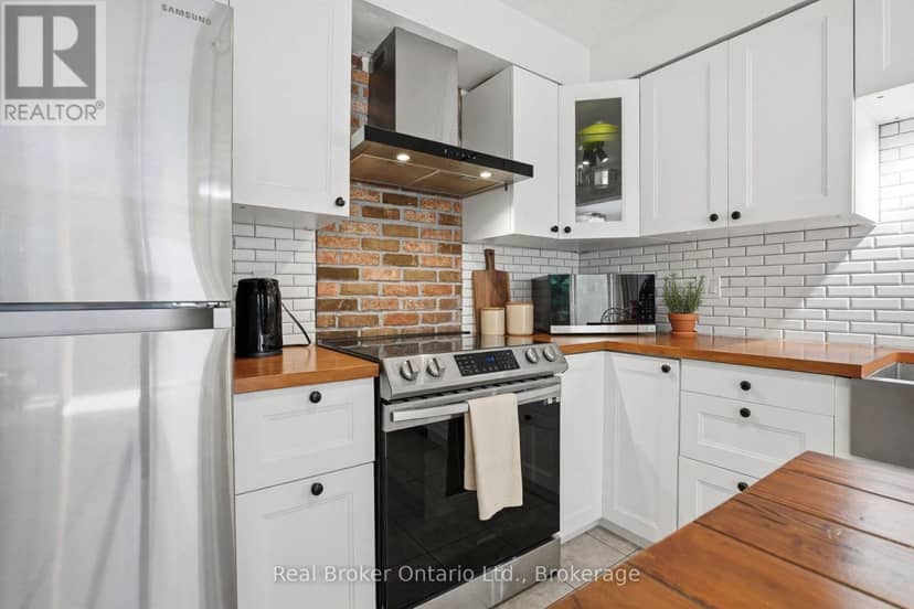 19 - 10 Fallowfield Drive — photo 10 of 33