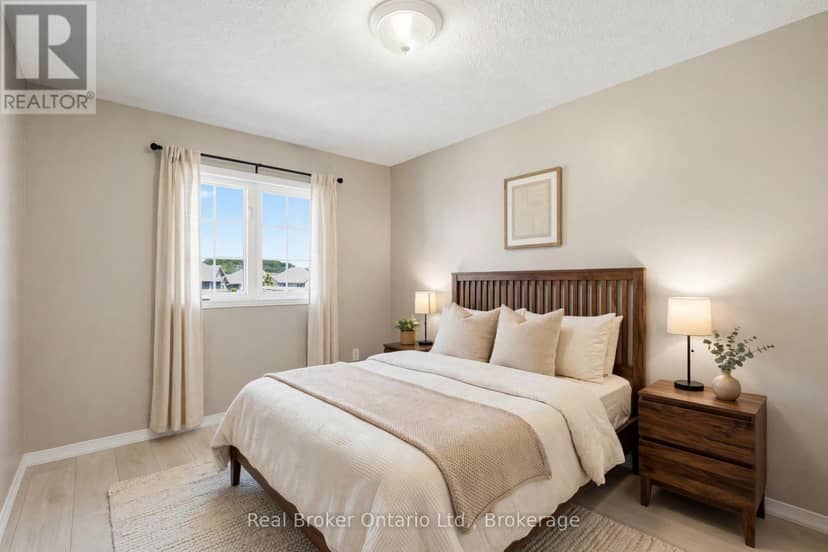 19 - 10 Fallowfield Drive — photo 19 of 33