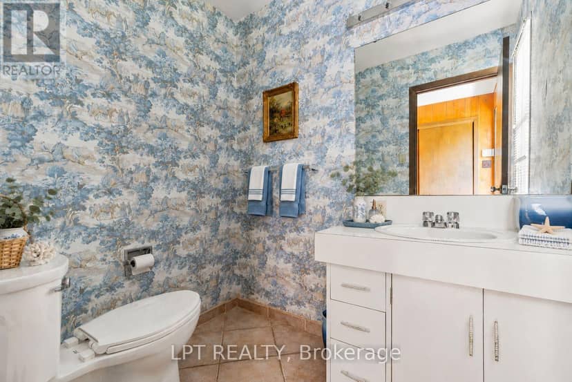 678 Lake Drive E — photo 27 of 40