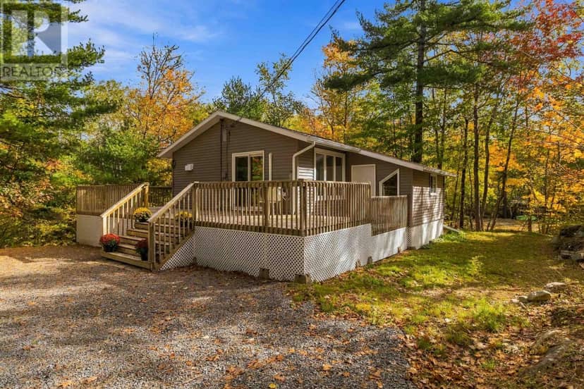 56 Pine Island Drive, Labelle, photo 2