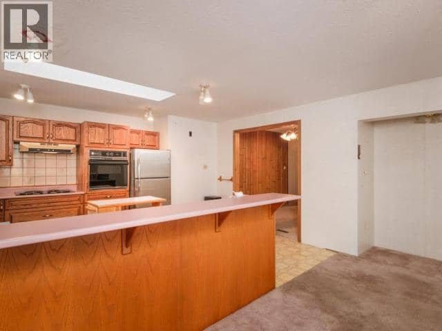 207 Squanga Ave — photo 10 of 32