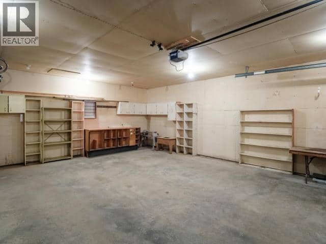 207 Squanga Ave — photo 30 of 32