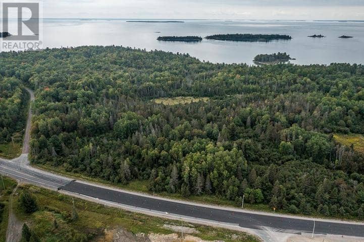 Trunk Road at Highway 17 East, Huron Shores Township, Thessalon, photo 2