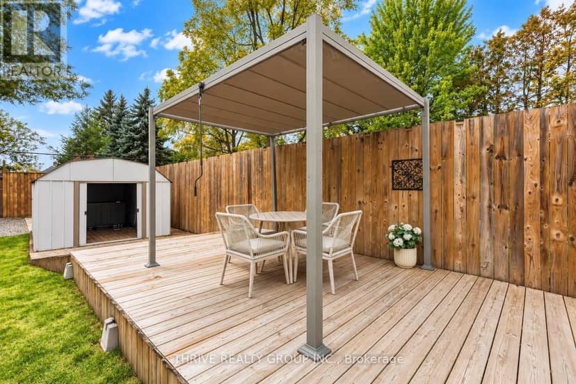 33 Glenwood Avenue E — photo 34 of 39
