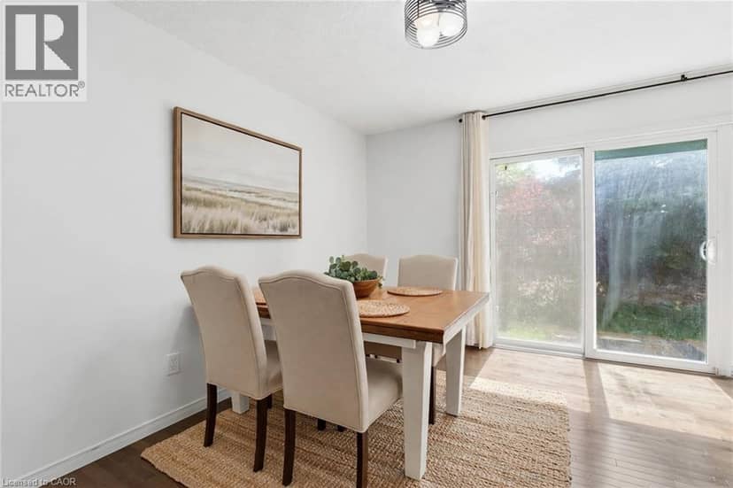 10 FALLOWFIELD Drive Unit# 19 — photo 12 of 33