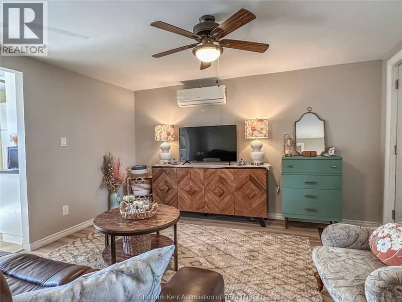 27 Babbitt STREET, Wallaceburg, photo 4