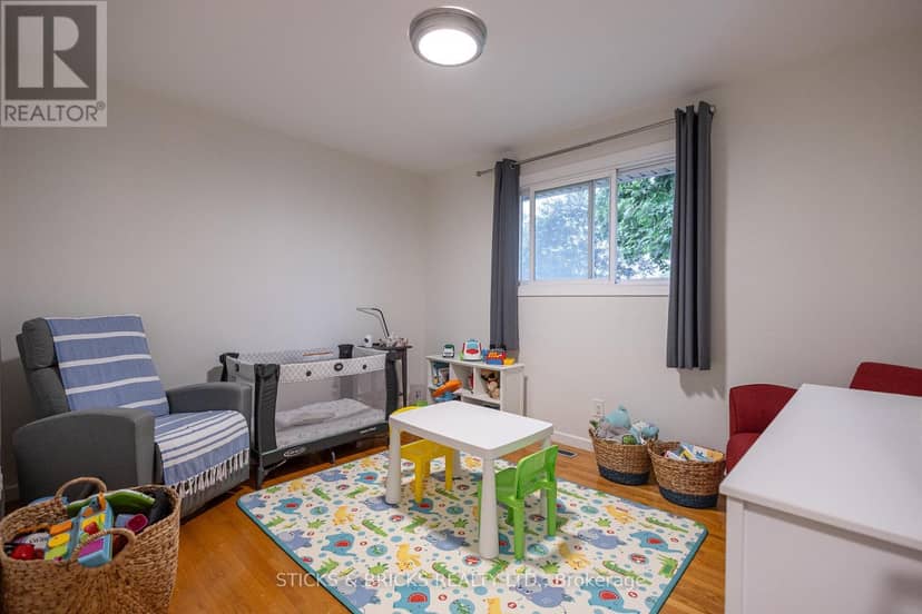 4479 Mitchell Avenue — photo 13 of 30