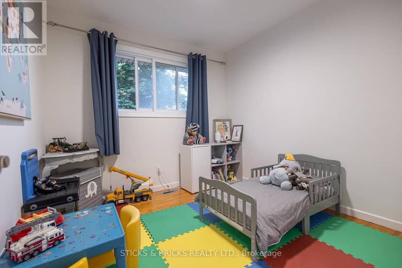 4479 Mitchell Avenue — photo 15 of 30