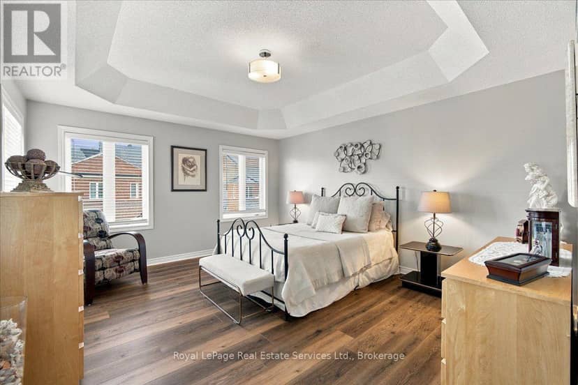 5569 Waterwind Crescent — photo 24 of 40